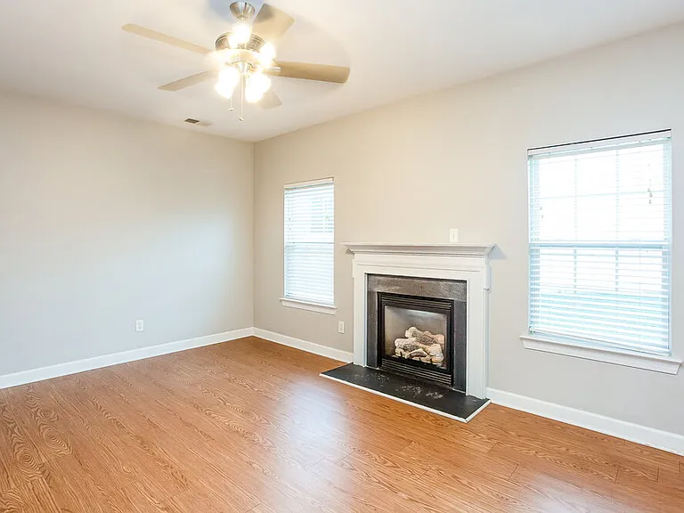 2870 Island Point Dr NW — Photo 6