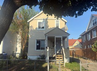 955 Burr St, Saint Paul, MN 55130