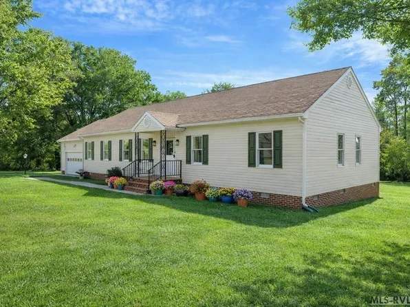 127 Cumbia Ln, Brodnax, VA 23920