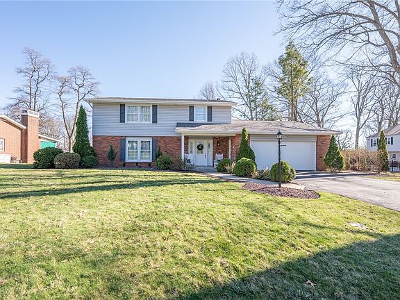 3rd image of 1106 Scenic Dr