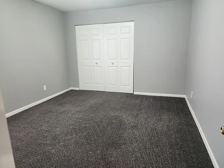 533 N Sunnyside Ave — Photo 8
