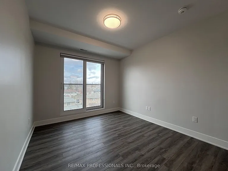 62 Dixfield Dr #121 — Photo 18