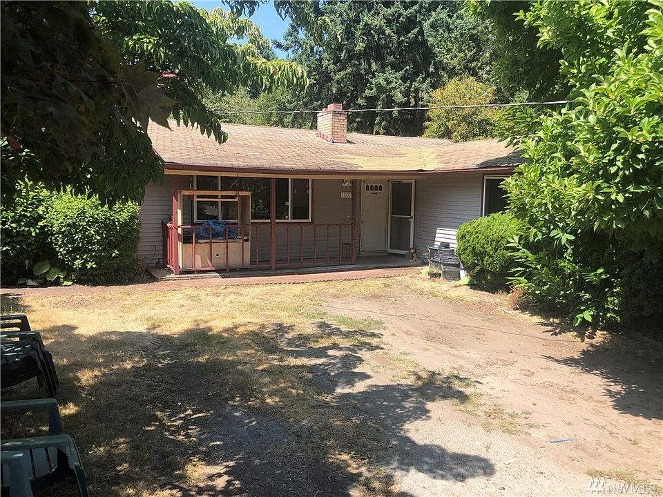 1st image of 1307 Merkel St NE