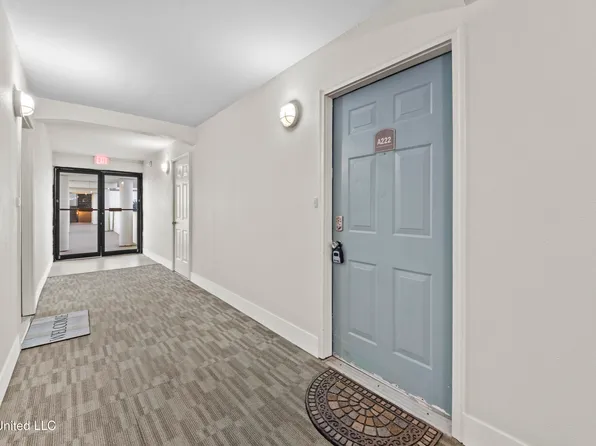 2046 Beach Blvd APT A222, Biloxi, MS 39531