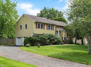 6 Pineywoods Dr, Hillsborough, NJ 08844