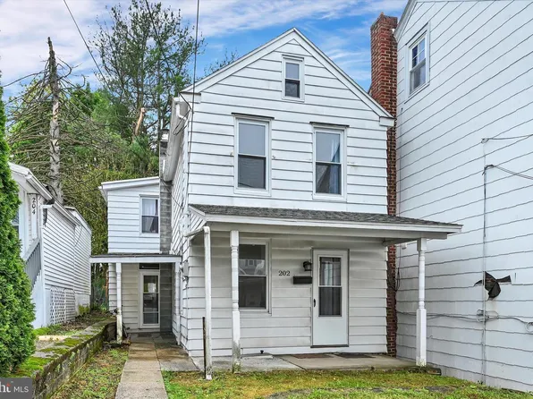 202 S Margaretta St, Schuylkill Haven, PA 17972