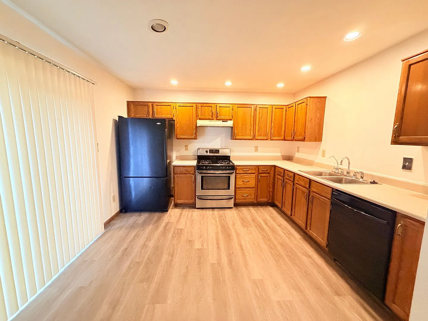 Now Showing: 2 Bedroom/1 Bathroom Duplex Located At 2160 Galaxy Dr. In Franklin, In. — Photo 4