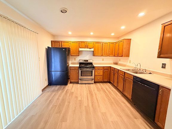 4th image of 2160 Galaxy Dr