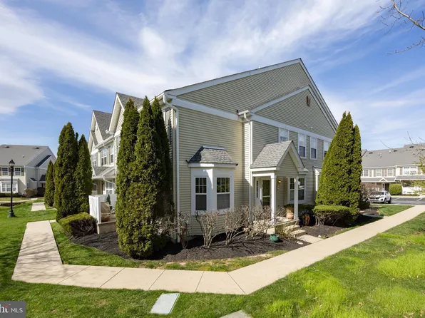 248 Flagstone Rd #1, Chester Springs, PA 19425