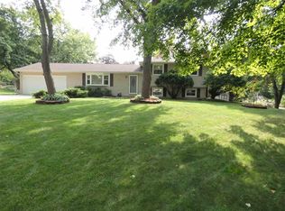 18140 Amberly Ln, South Bend, IN 46637