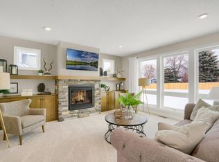 2039 Brookview St, Shakopee, MN 55379