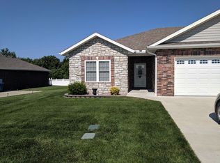 1303 Dara Dr, Lebanon, MO 65536