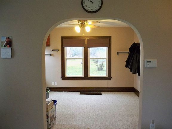 3rd image of 2814 Vinton Ave