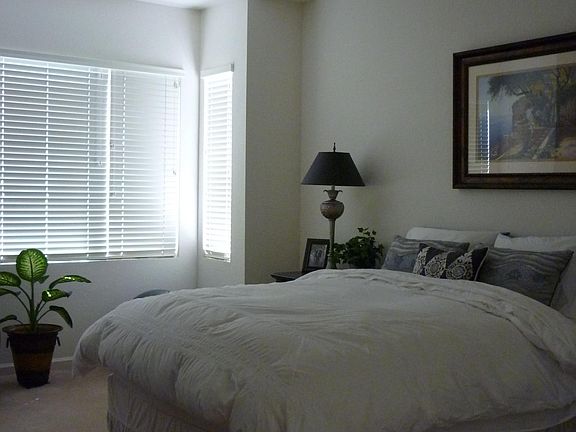 3rd image of 2115 Laurelhurst Ln