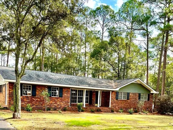 1909 2nd St SE, Moultrie, GA 31768