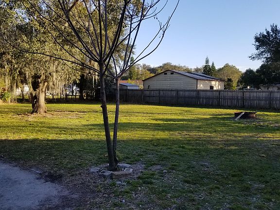 5th image of 2709 Eaton Ave