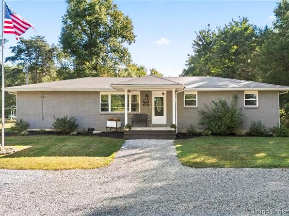 4520 N Whitsitt Road, Austin, IN 47102