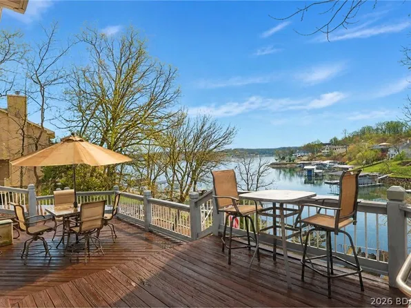 520 Eagle Dr, Lake Ozark, MO 65049