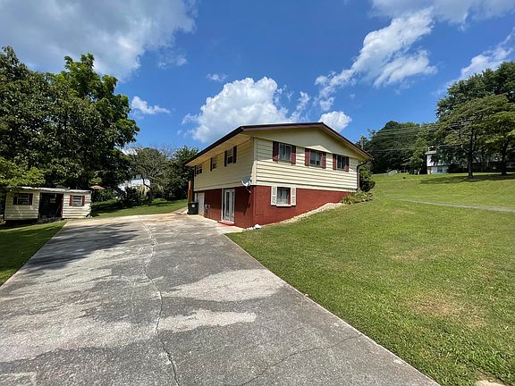 2nd image of 547 Callaway Dr