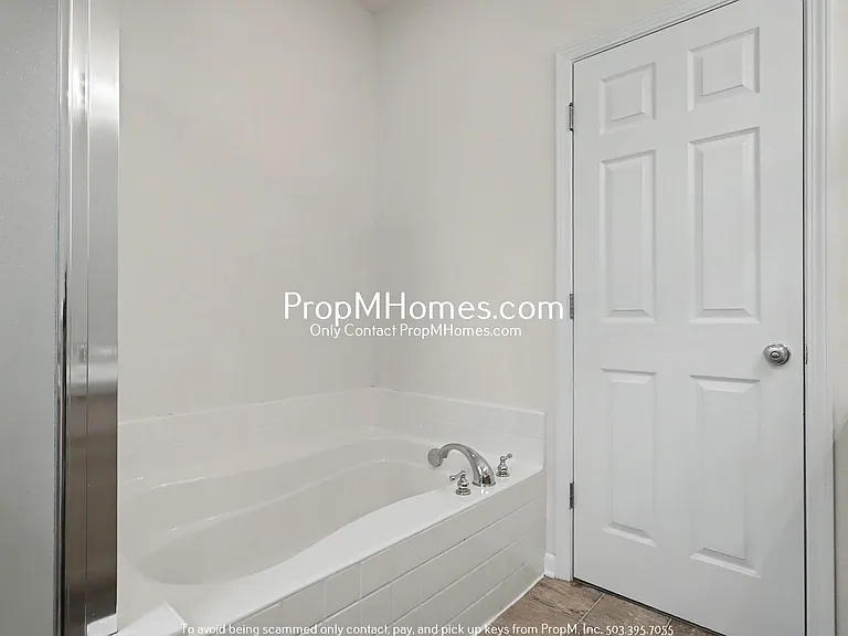 13660 SW Wrightwood Ct — Photo 29