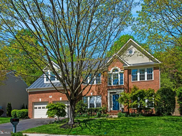 625 Meade Dr SW, Leesburg, VA 20175