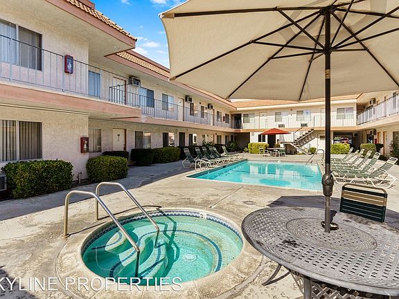 3rd image of 17818 Woodruff Ave #207