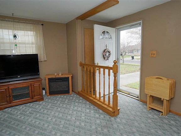 3rd image of 48 Warburton Pl