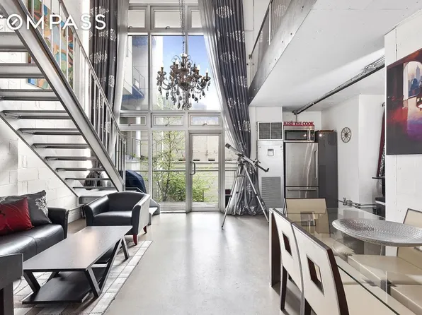 300 West 14th Street image 1 of 11