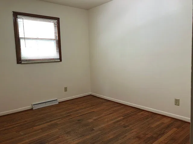 Single Family Home; Close to Lake — Photo 4