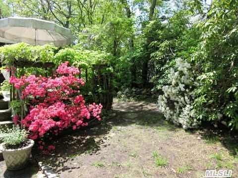 4th image of 9 Ardmore Ct