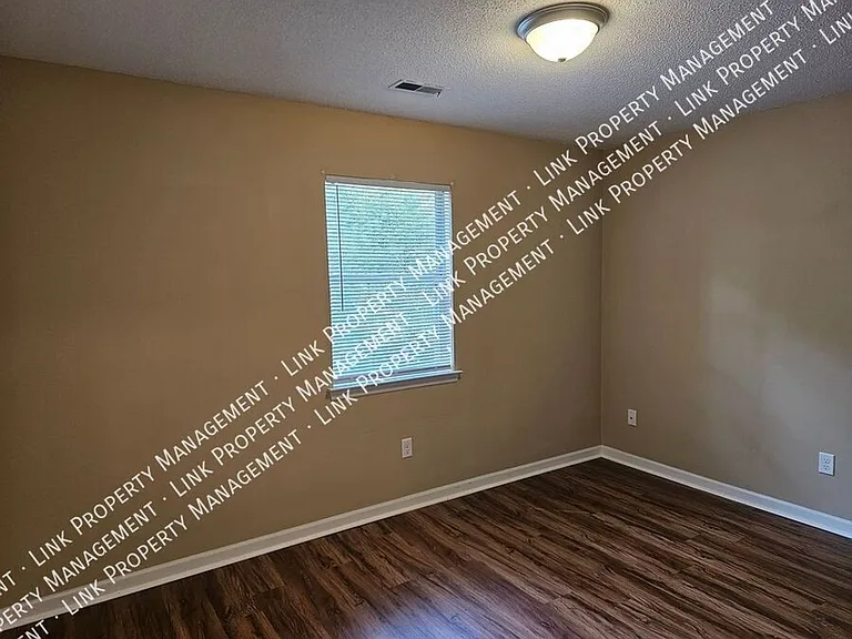 5364 Haisten Ct — Photo 14