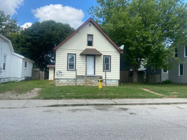 135 Edgar St, Chatham Kent, ON N7M 1V6