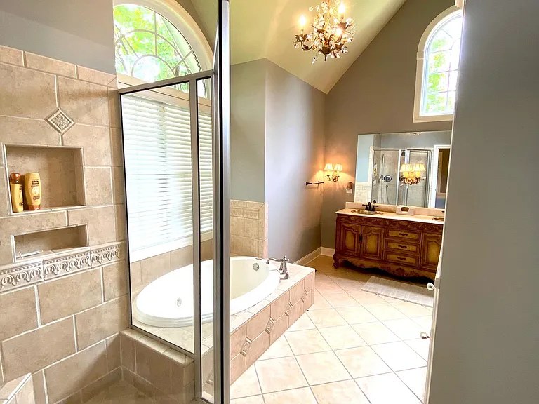 2505 Clifton Dr SE — Photo 19