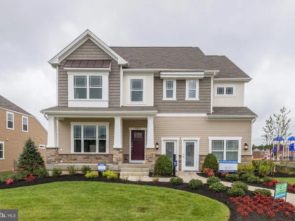 5843 Saint David Dr, White Plains, MD 20695