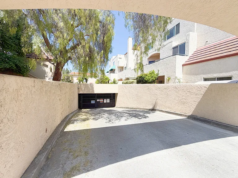 2573 Park Blvd #U204 — Photo 25