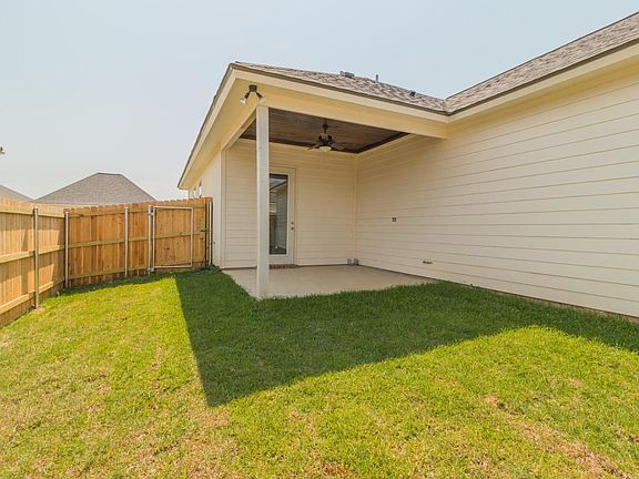 4th image of 203 Parker Ln