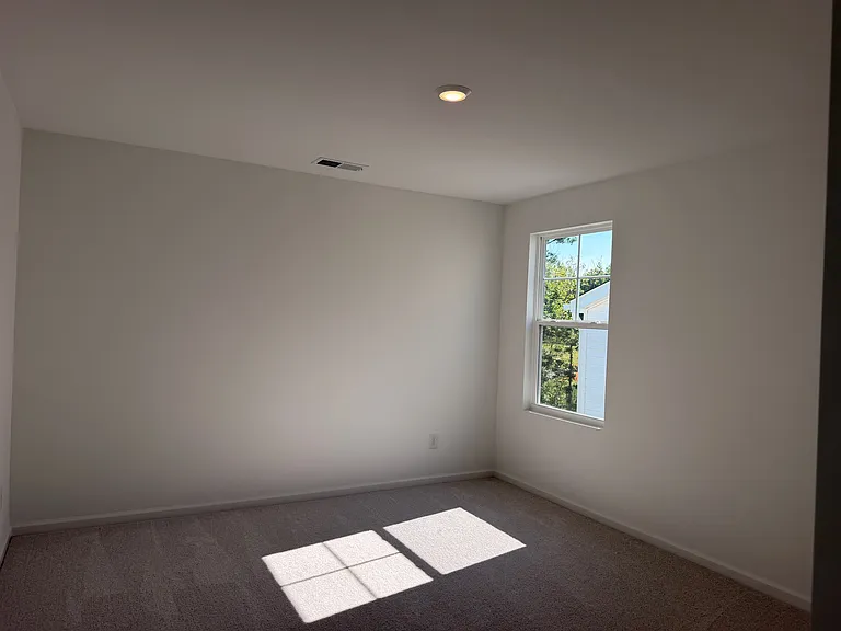648 Morning Light Dr — Photo 12