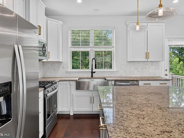 7906 Marietta Dr — Photo 14