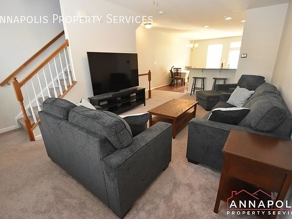 4th image of 619 Ravenwood Dr