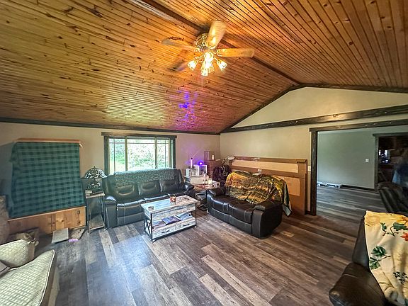4th image of 3150 Schley Creek Rd