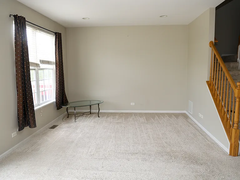 217 Comstock Dr — Photo 31