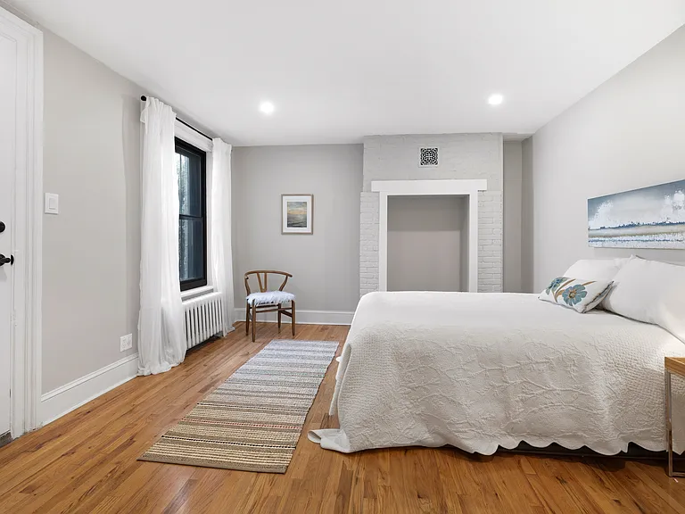 296 Saint James Pl #1 — Photo 7