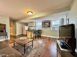 756B Wardlaw Ave, Kelowna, BC V1Y5B9