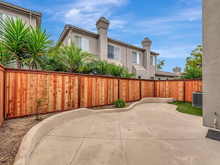 20 Trofello Ln — Photo 17