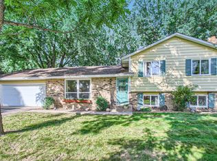 10430 Valley Forge Ln N, Maple Grove, MN 55369