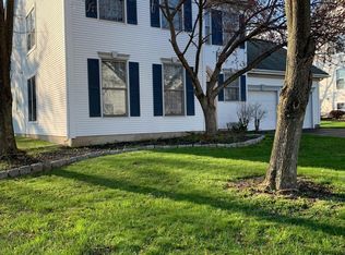 19 Chicory Ln, Pennington, NJ 08534