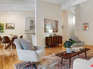 1115 N Beverly Glen Blvd, Los Angeles, CA