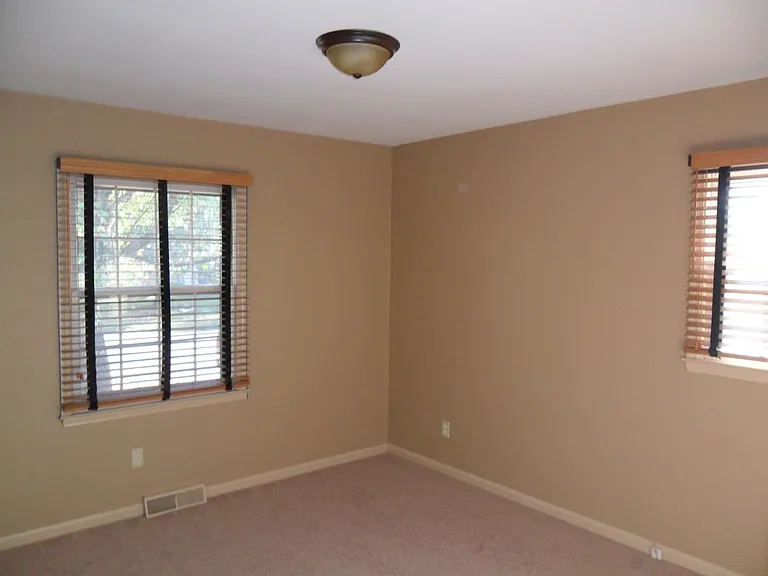 3267 Aqueduct Dr — Photo 7