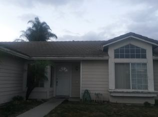 2676 W Calle Vista Dr, Rialto, CA 92377