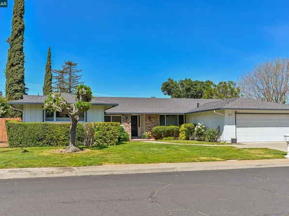 1791 Woodside Ct, Concord, CA 94519